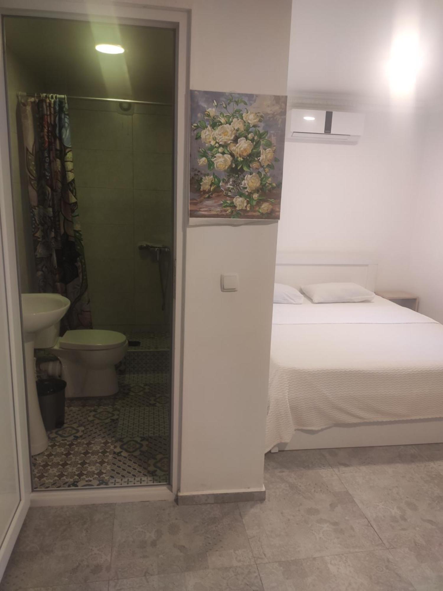 Family Нotel Banuri 쿠타이시 외부 사진