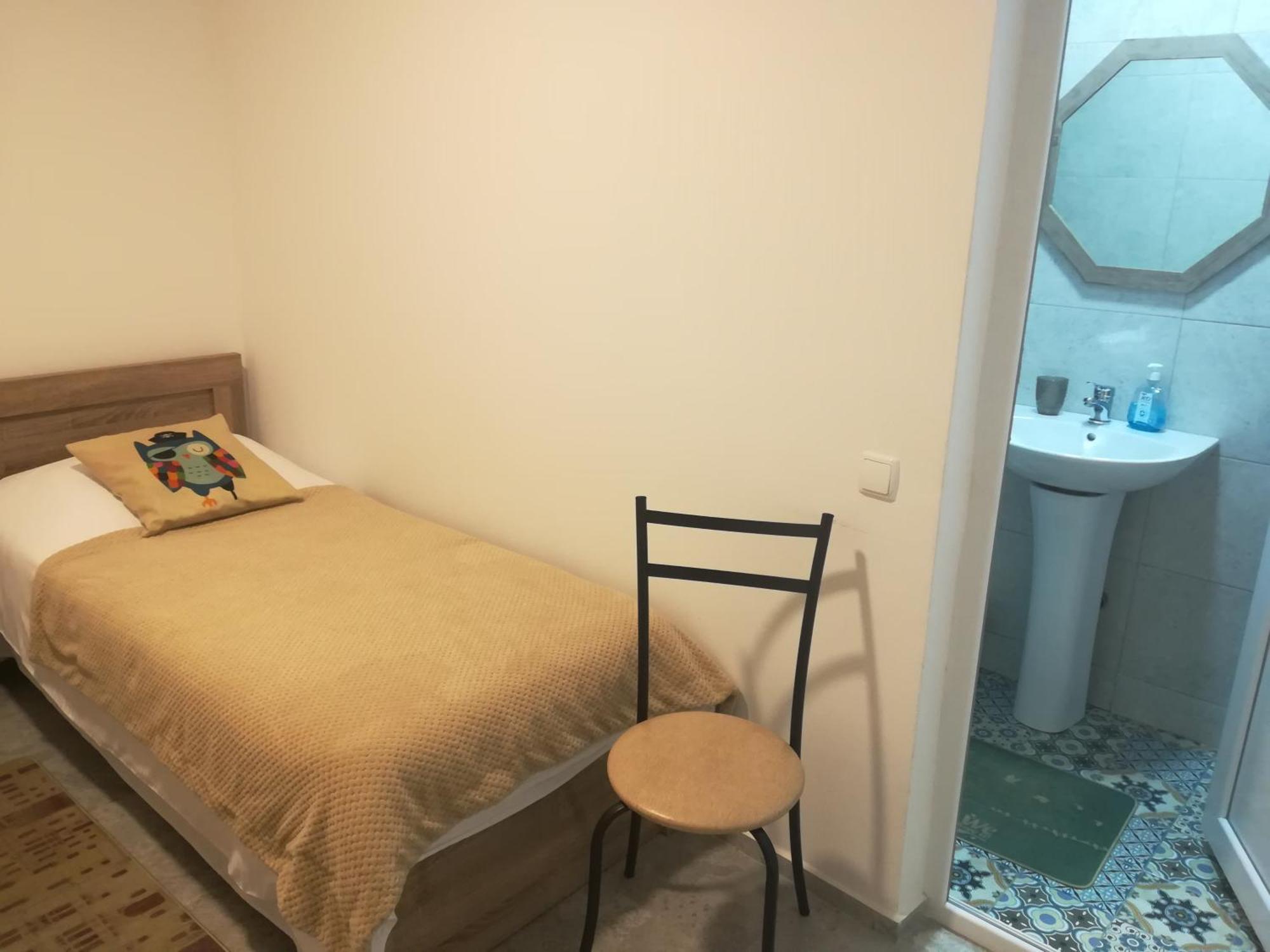 Family Нotel Banuri 쿠타이시 객실 사진