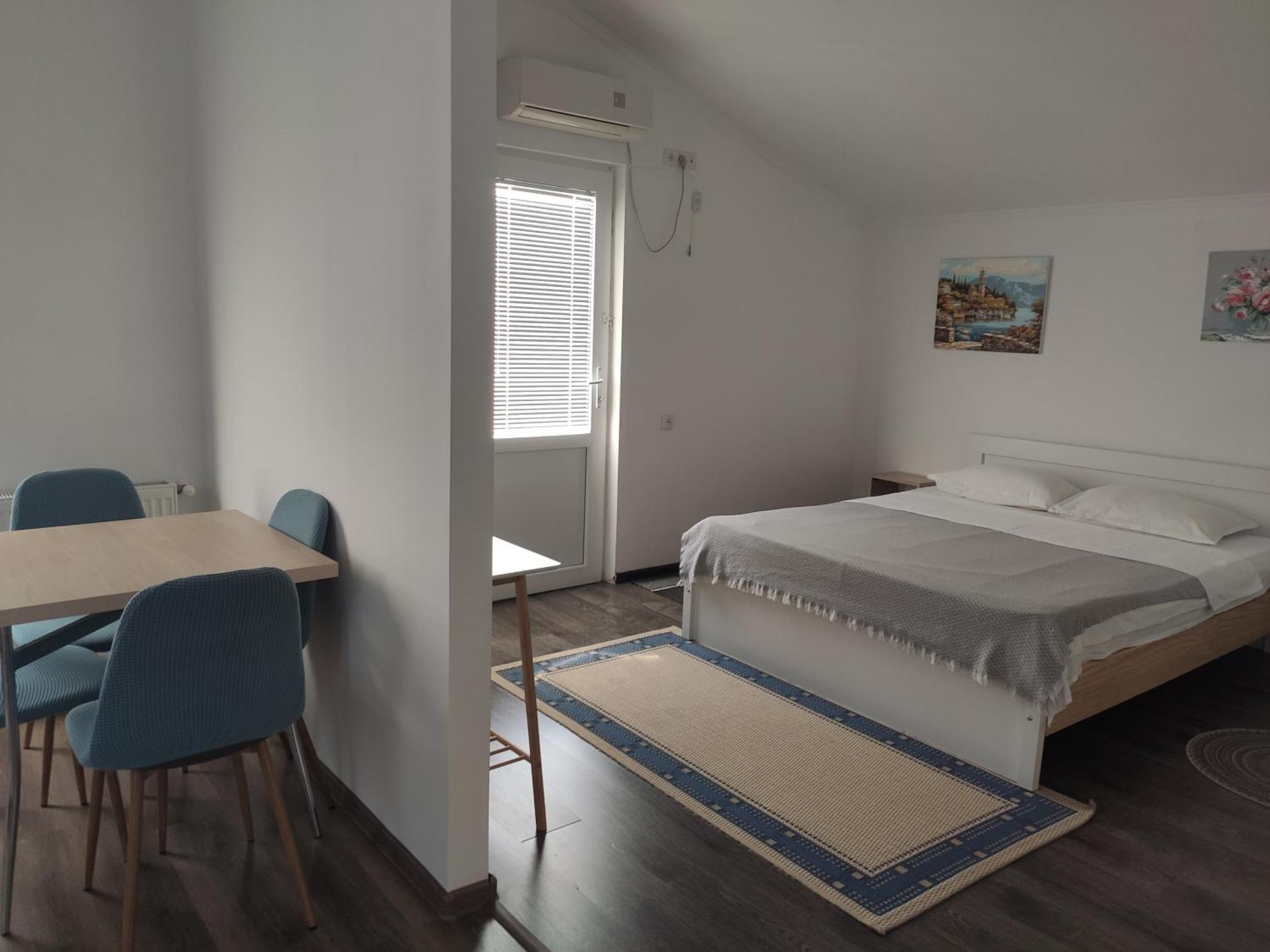 Family Нotel Banuri 쿠타이시 외부 사진