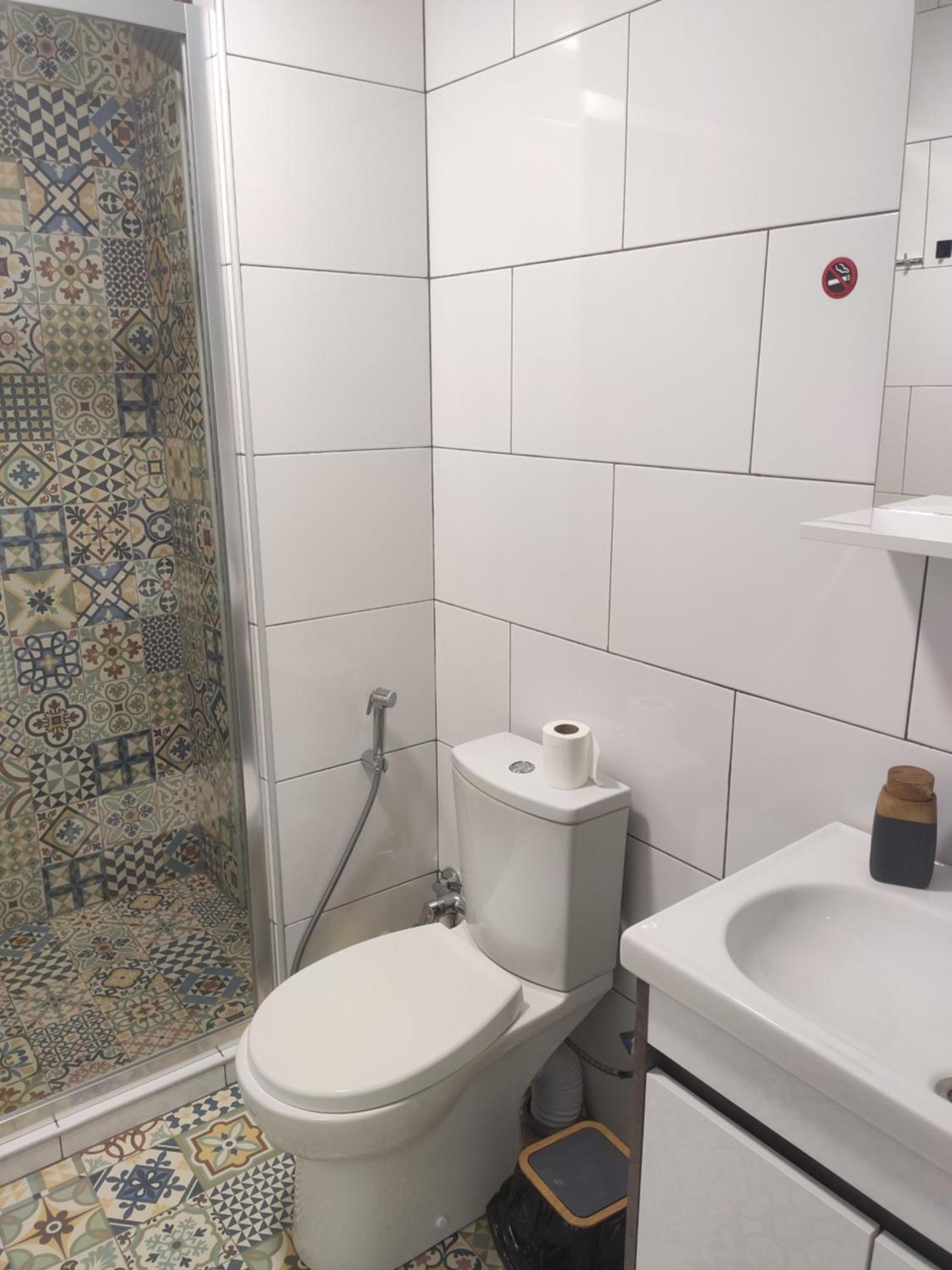 Family Нotel Banuri 쿠타이시 객실 사진